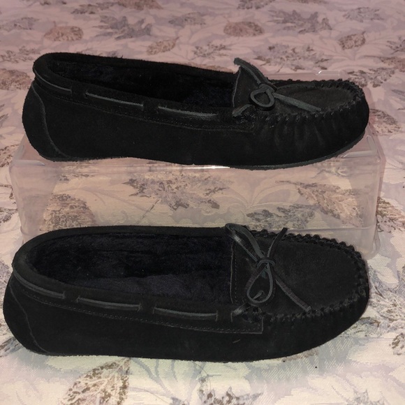Minnetonka Black Fur Moccasins - Picture 2 of 3
